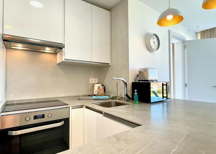 White Dream Near The Sea 3bed By Solrentspain Apartment Fuengirola