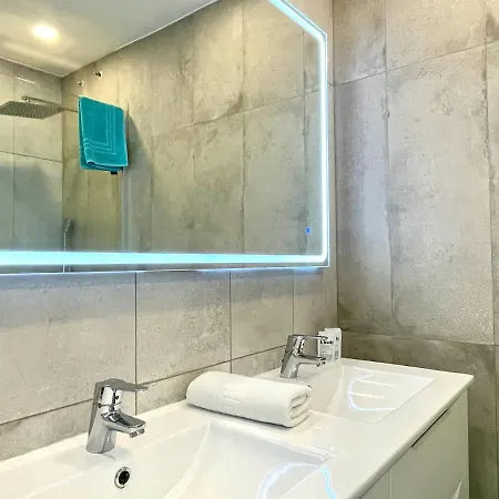 White Dream Near The Sea 3bed By Solrentspain *